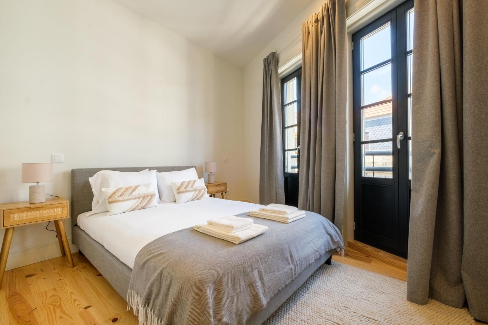 Art Deco 31 Luxury 2br Downtown Metro Ac Apartment *